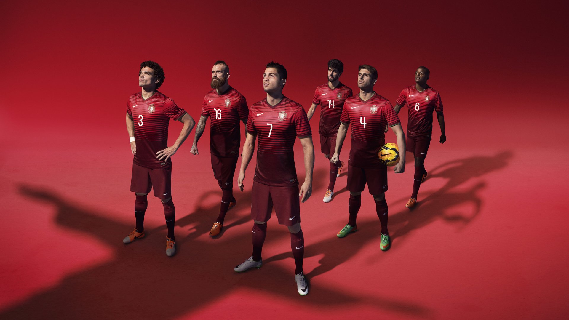 利物浦关键战取胜,红军重返榜首行列,利物浦红军和中国红军