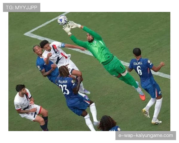 切尔西3–0完胜巴黎,夺得首届扩军版冠军 切尔西3–0完胜巴黎,夺得首届扩军版冠军